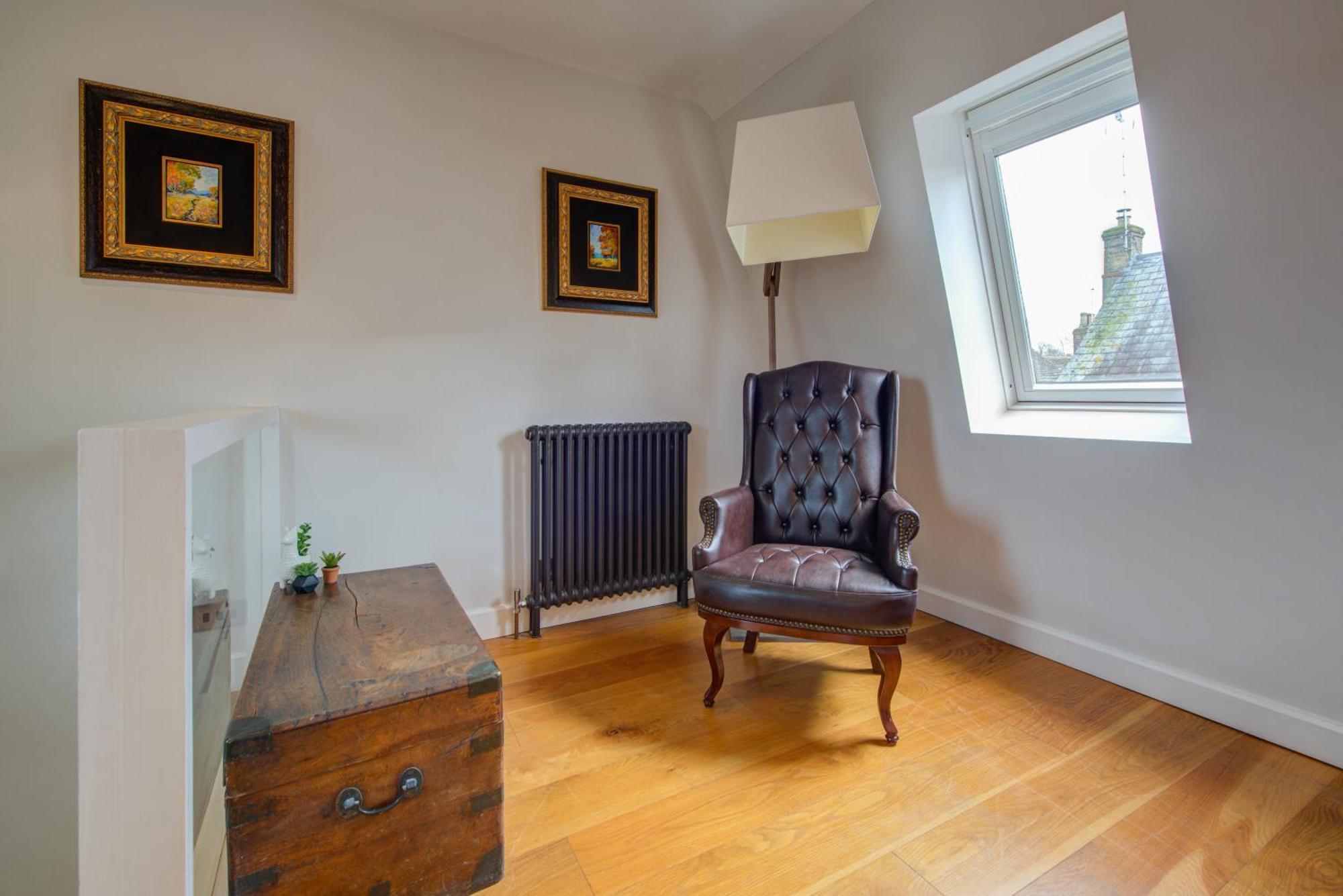 Stylish Townhouse, Work Desk, Fast Wi-Fi, Sleeps 6 Stamford Esterno foto