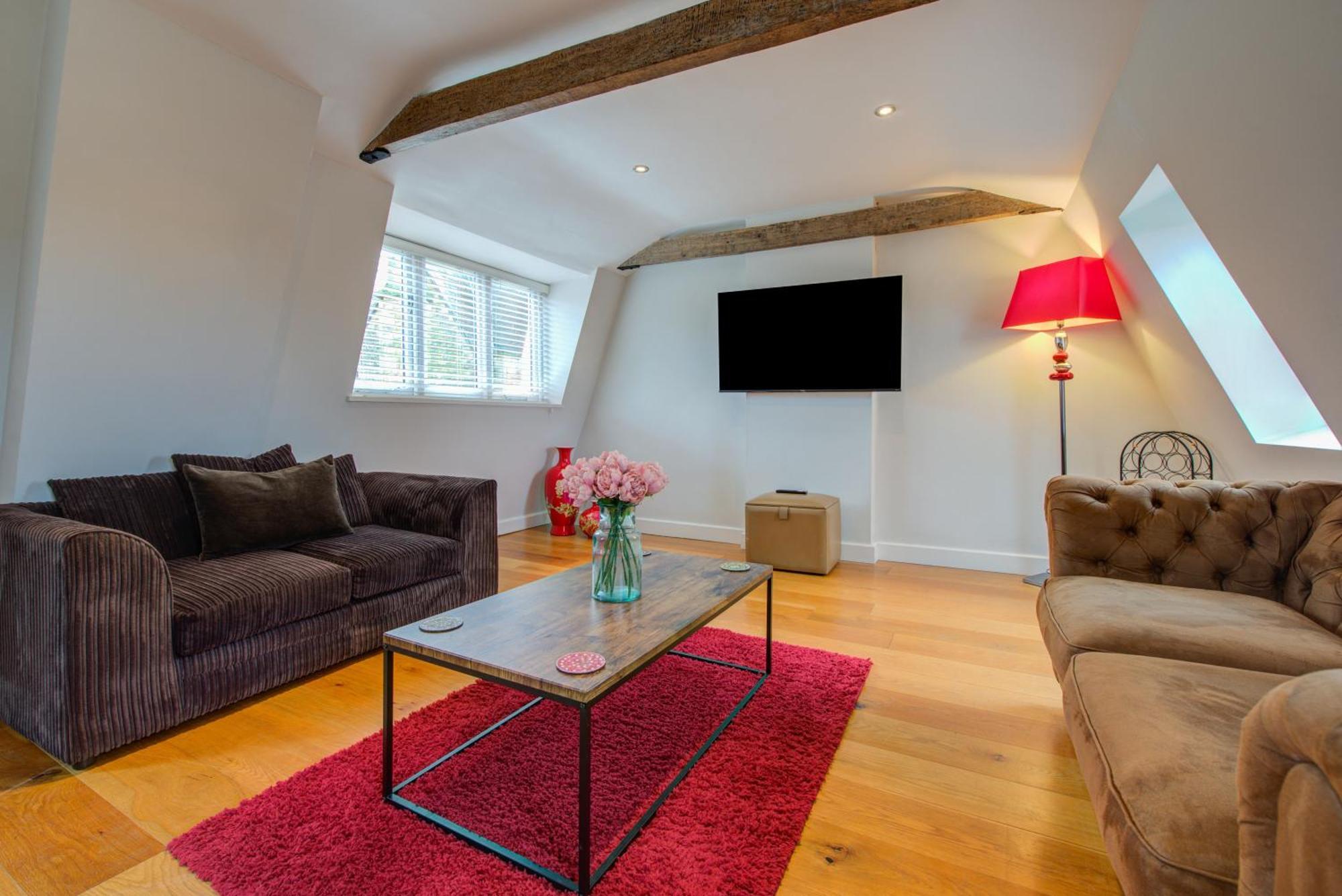 Stylish Townhouse, Work Desk, Fast Wi-Fi, Sleeps 6 Stamford Esterno foto