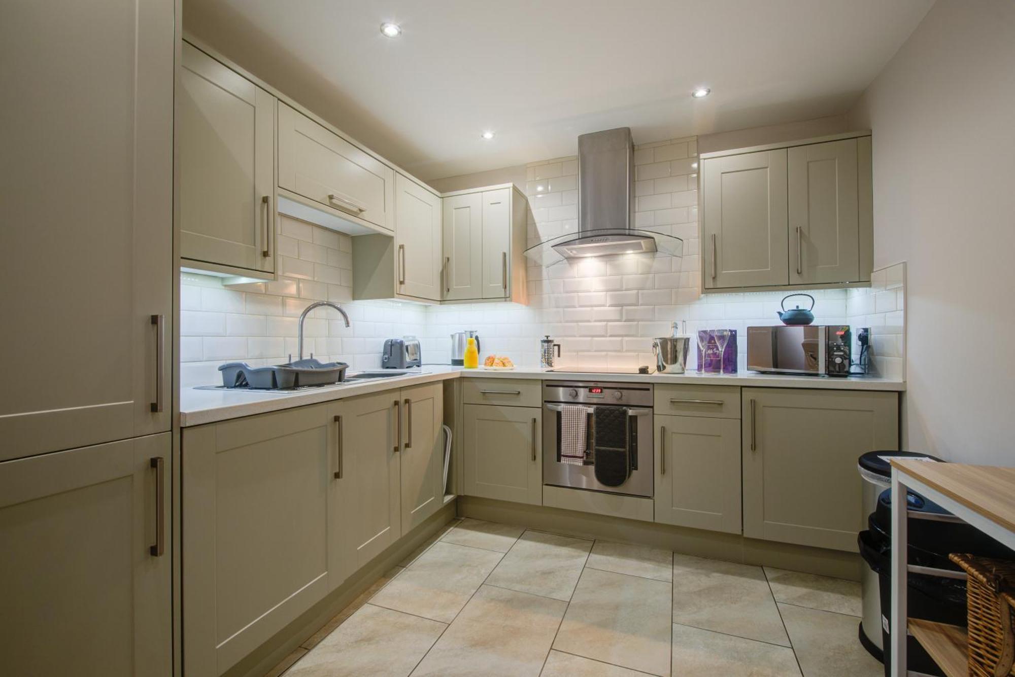 Stylish Townhouse, Work Desk, Fast Wi-Fi, Sleeps 6 Stamford Esterno foto